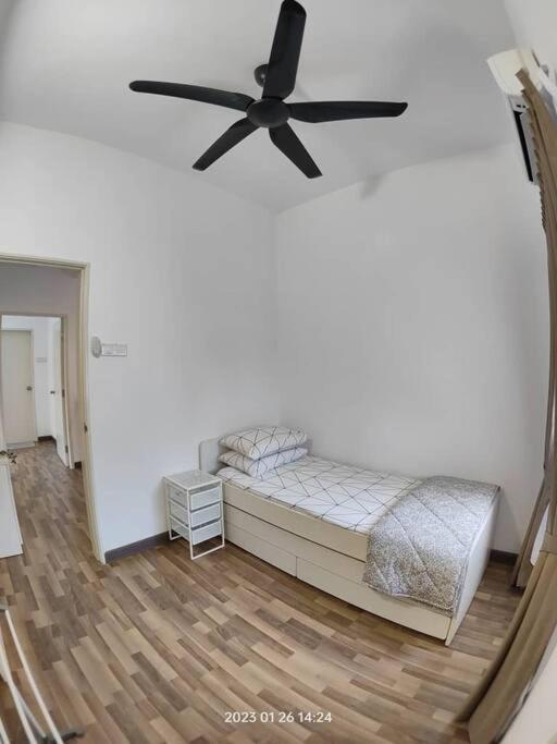 Prima Guest House - Puncak Alam Homestay Mus-Lim Friendly Bandar Puncak Alam ภายนอก รูปภาพ